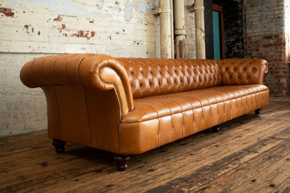 Grande Windermere Chesterfield Sofa