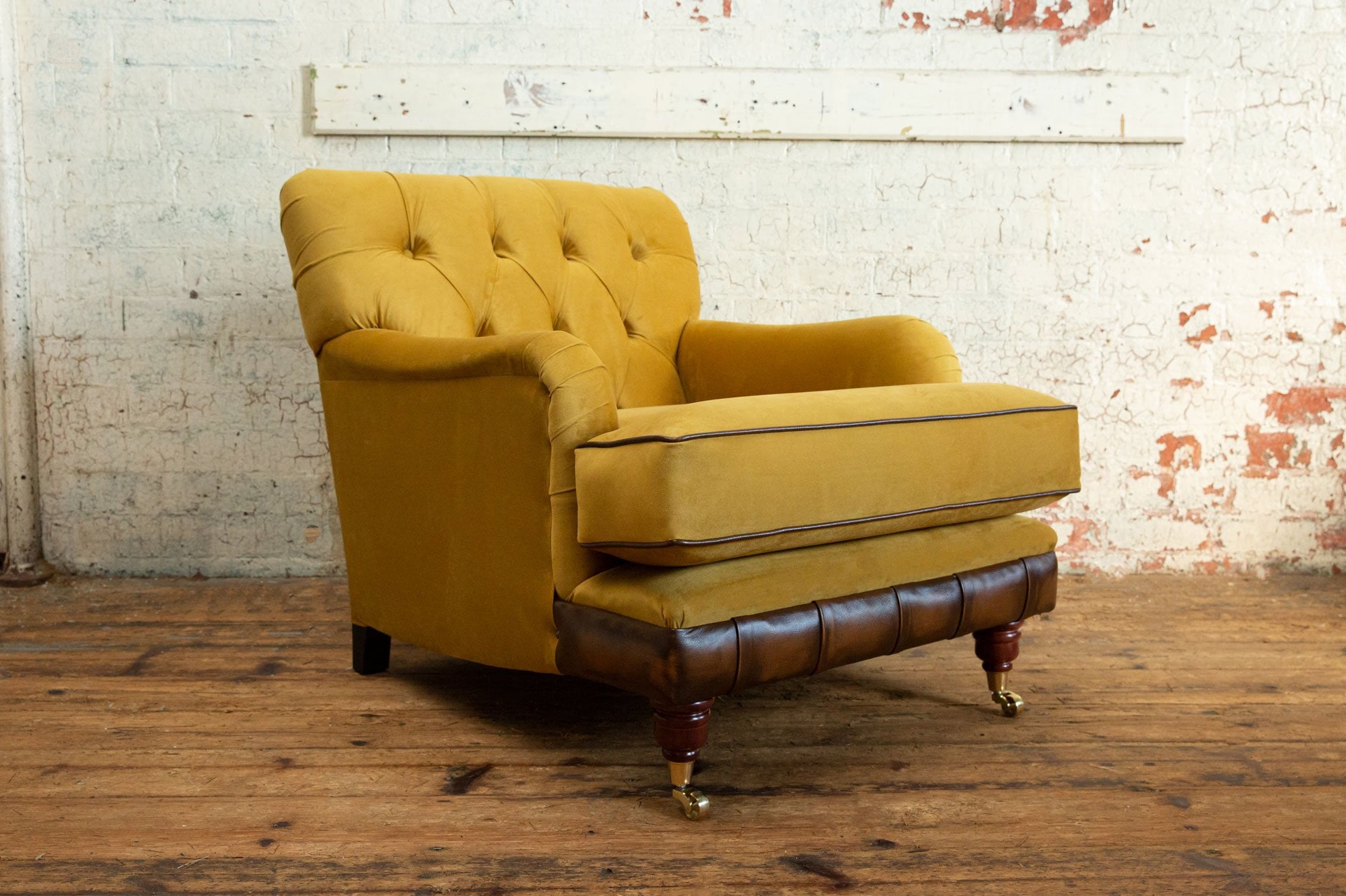 Harvard II Chesterfield Armchair