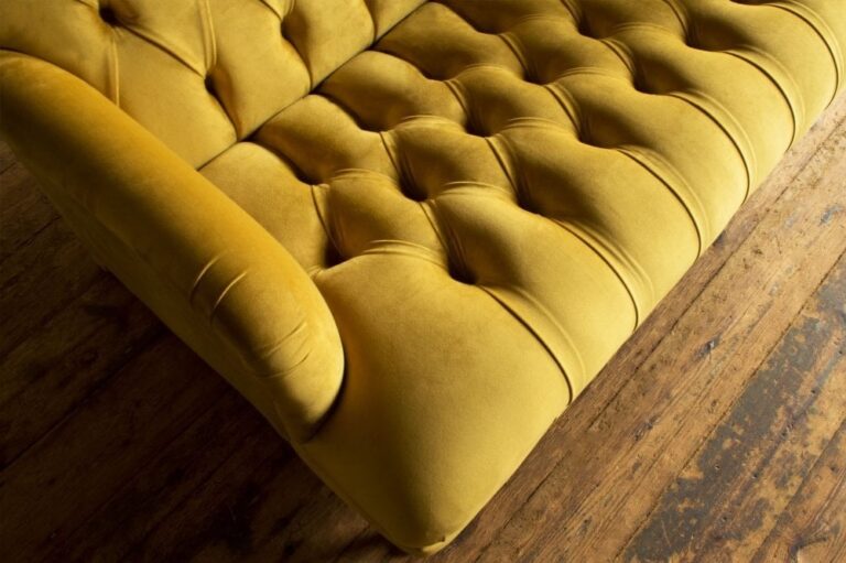 WHAT DOES A CHESTERFIELD SOFA SAY ABOUT YOU?